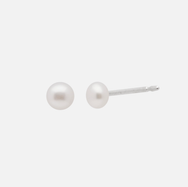 Button Pearl Studs