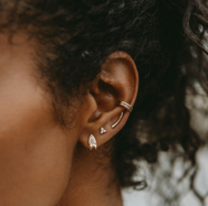 Pearl Tripod Earring
